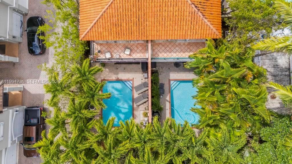 2841 Day Ave # 2841, Miami FL 33133 — 32