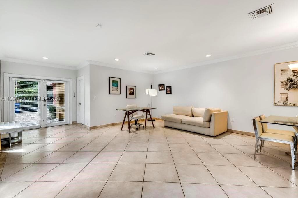 2841 Day Ave # 2841, Miami FL 33133 — 5