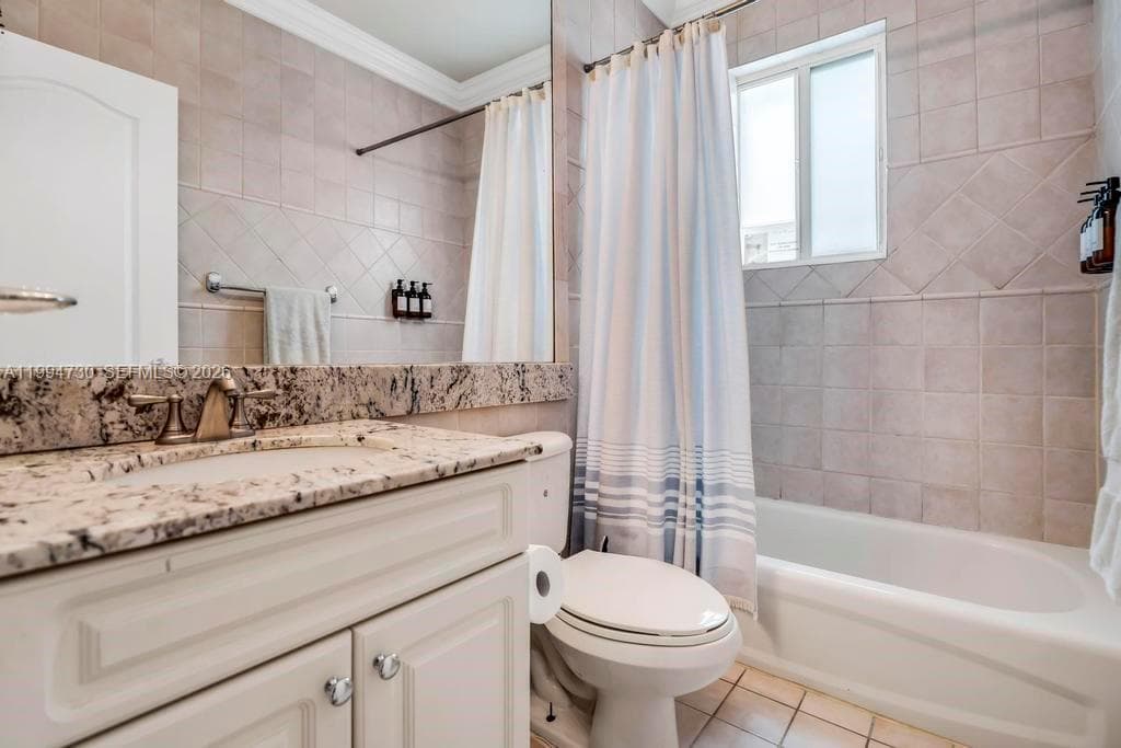 2841 Day Ave # 2841, Miami FL 33133 — 24