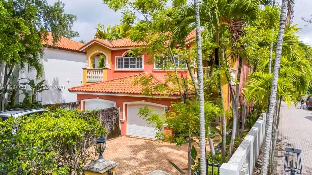 2841 Day Ave # 2841, Miami FL 33133 — 33