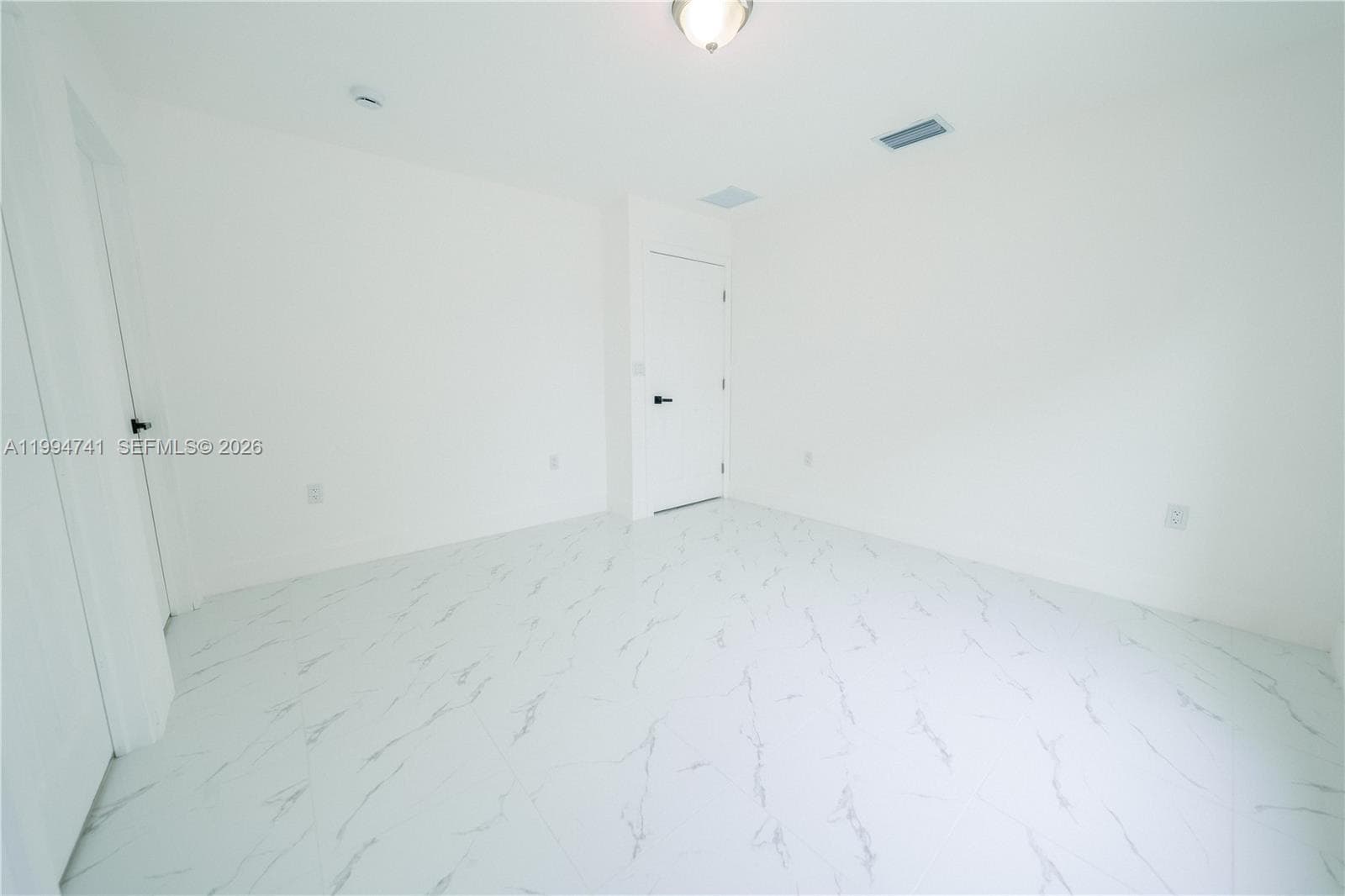 1112 NW 81st St, Miami FL 33150 — 36