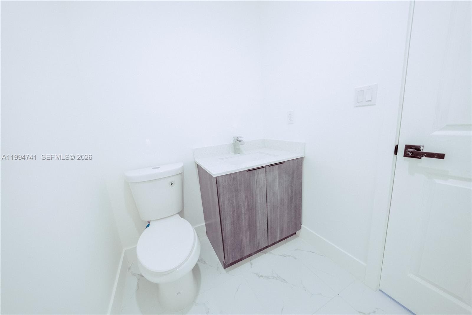 1112 NW 81st St, Miami FL 33150 — 32
