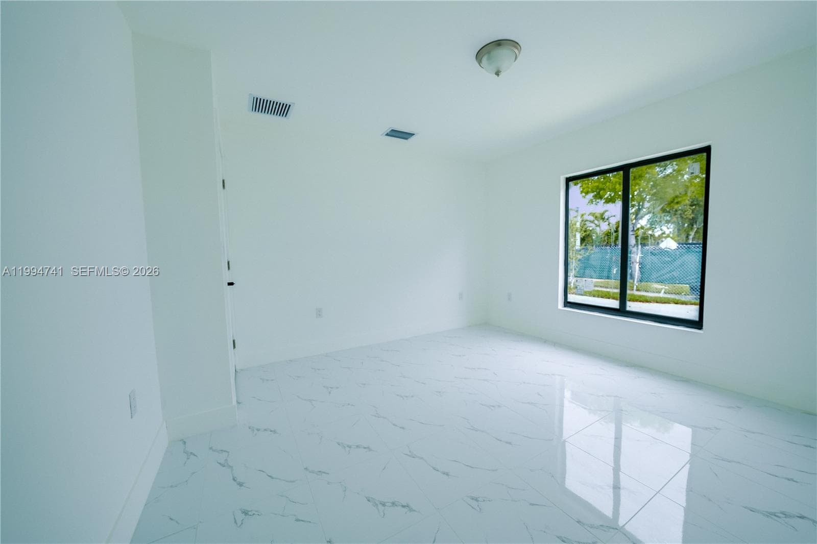 1112 NW 81st St, Miami FL 33150 — 34