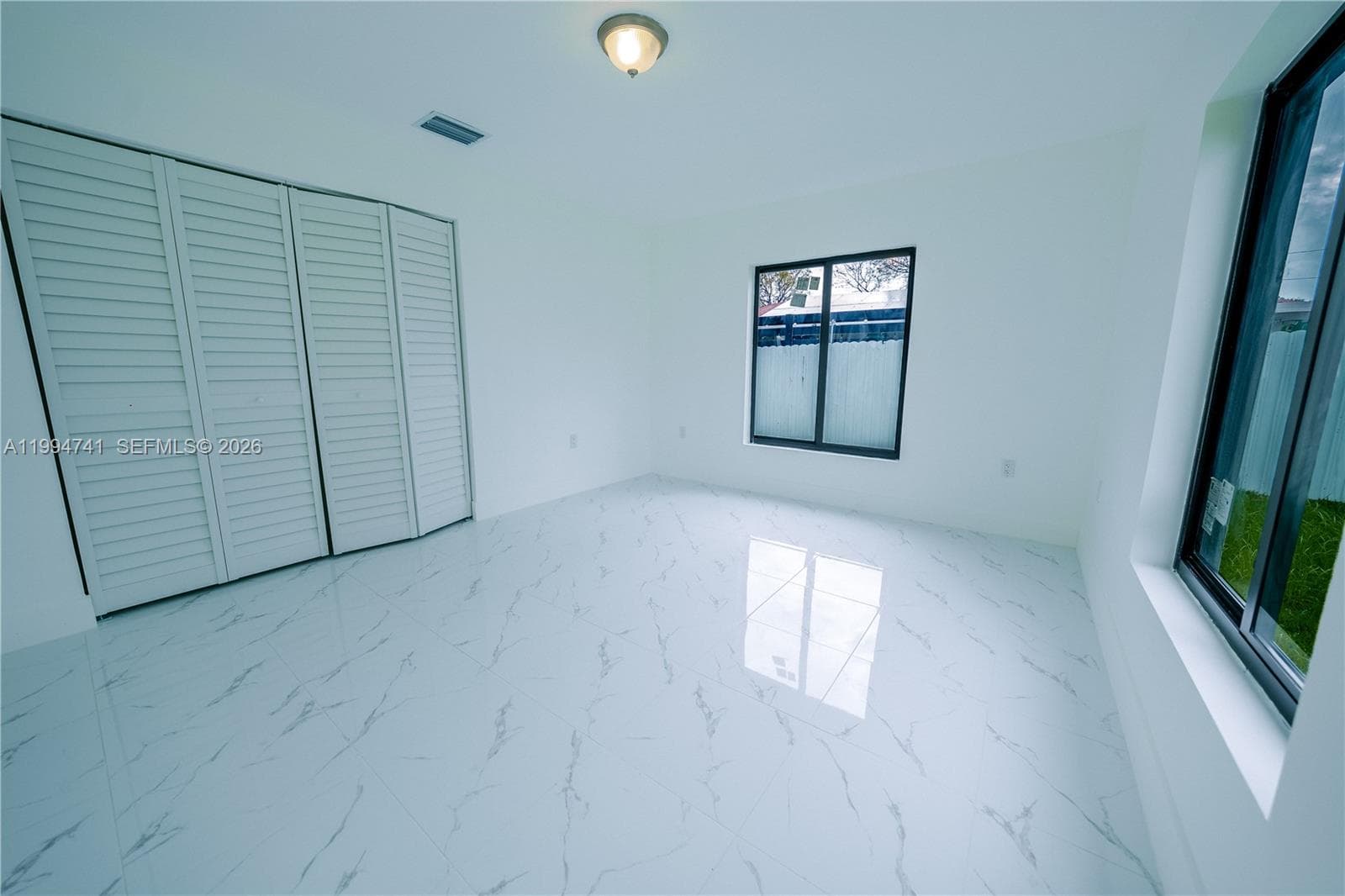 1112 NW 81st St, Miami FL 33150 — 10