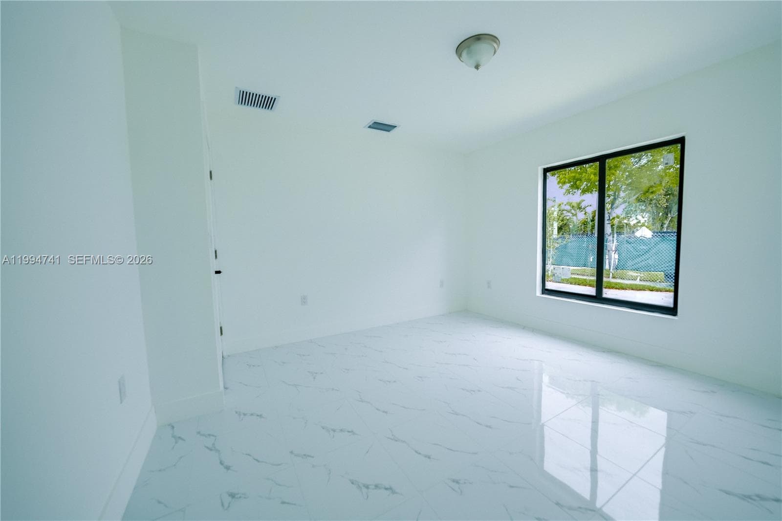 1112 NW 81st St, Miami FL 33150 — 33