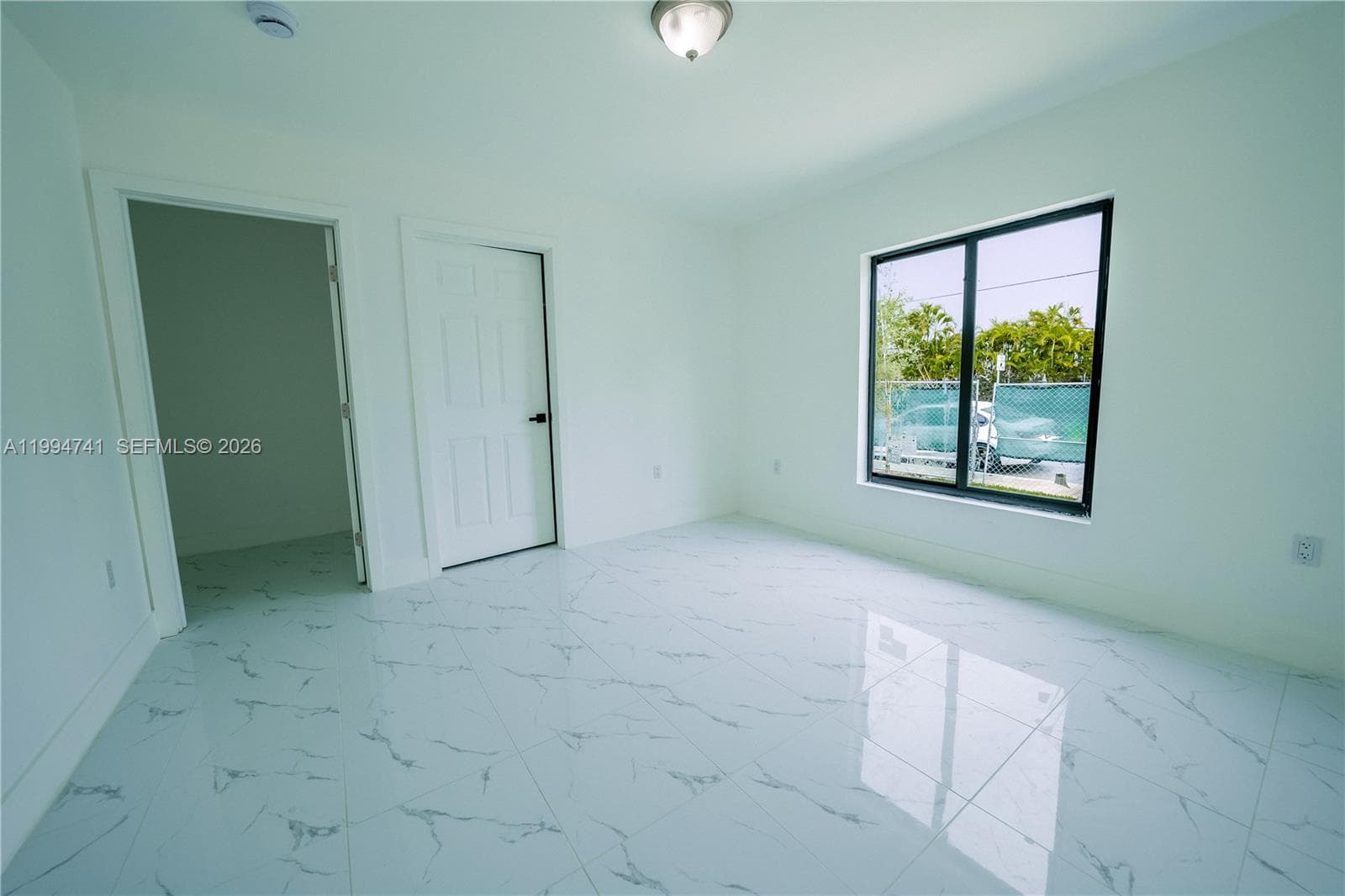 1112 NW 81st St, Miami FL 33150 — 18