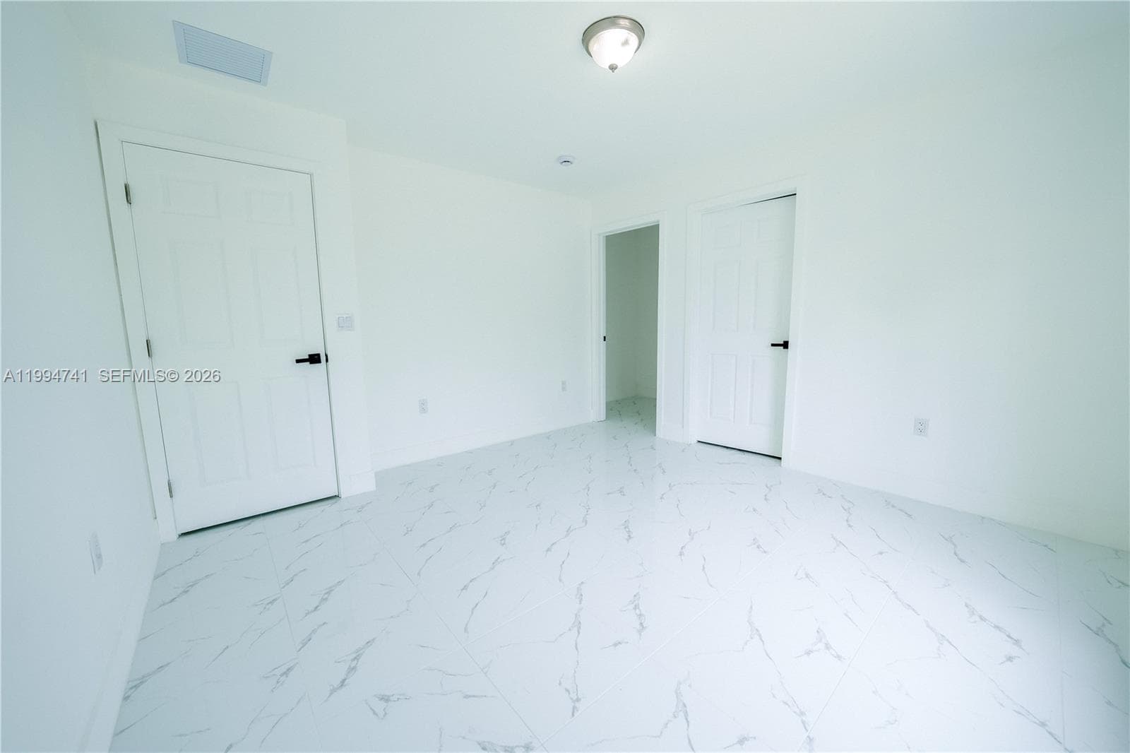 1112 NW 81st St, Miami FL 33150 — 19
