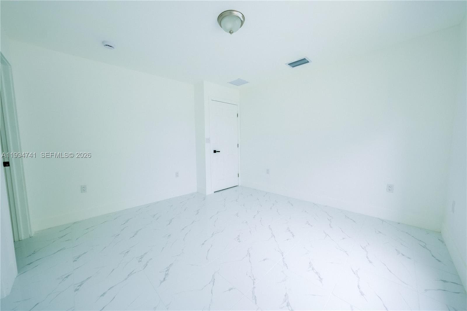 1112 NW 81st St, Miami FL 33150 — 35