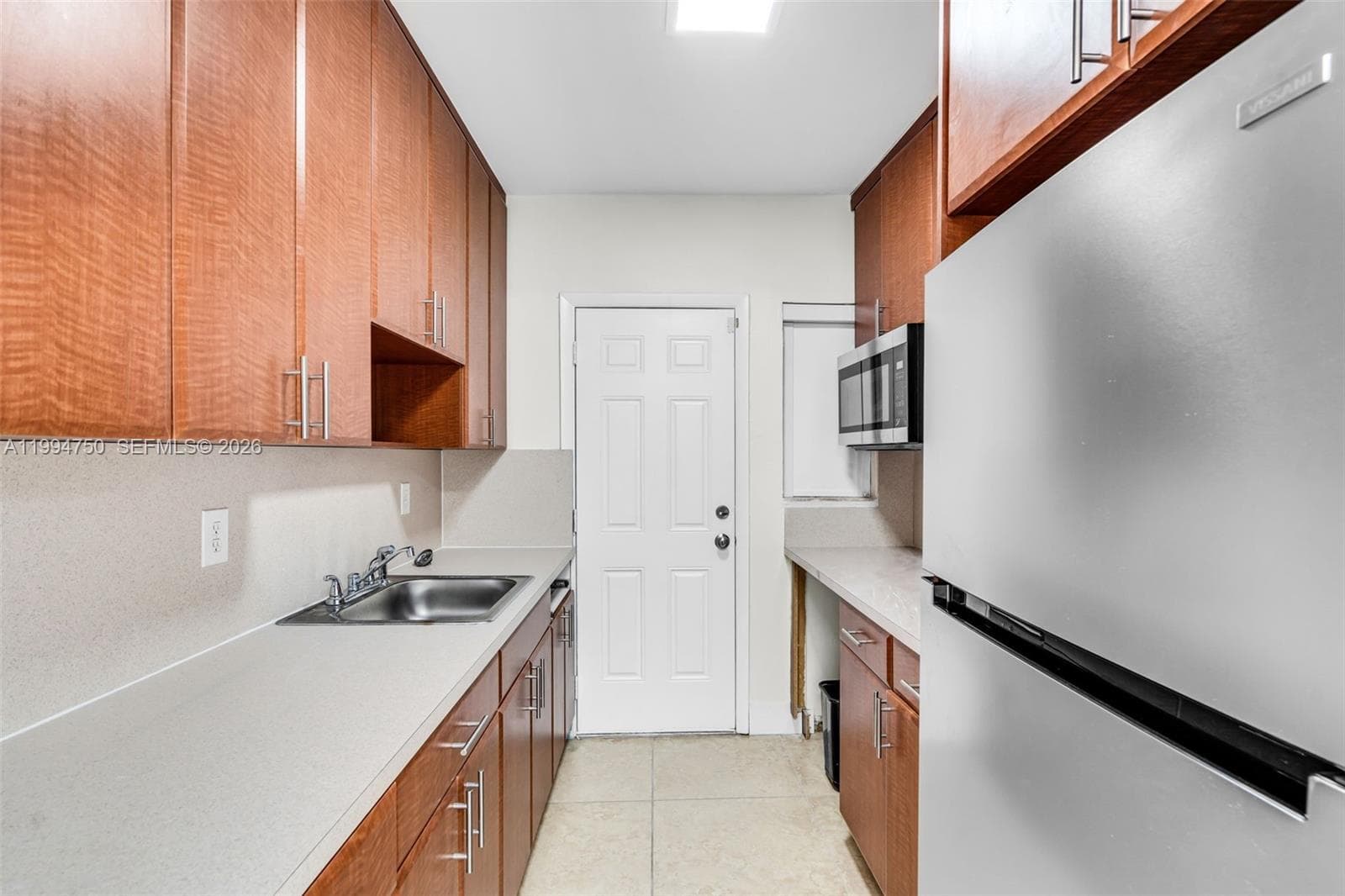 1214 Alton Rd, Miami Beach FL 33139 — 35