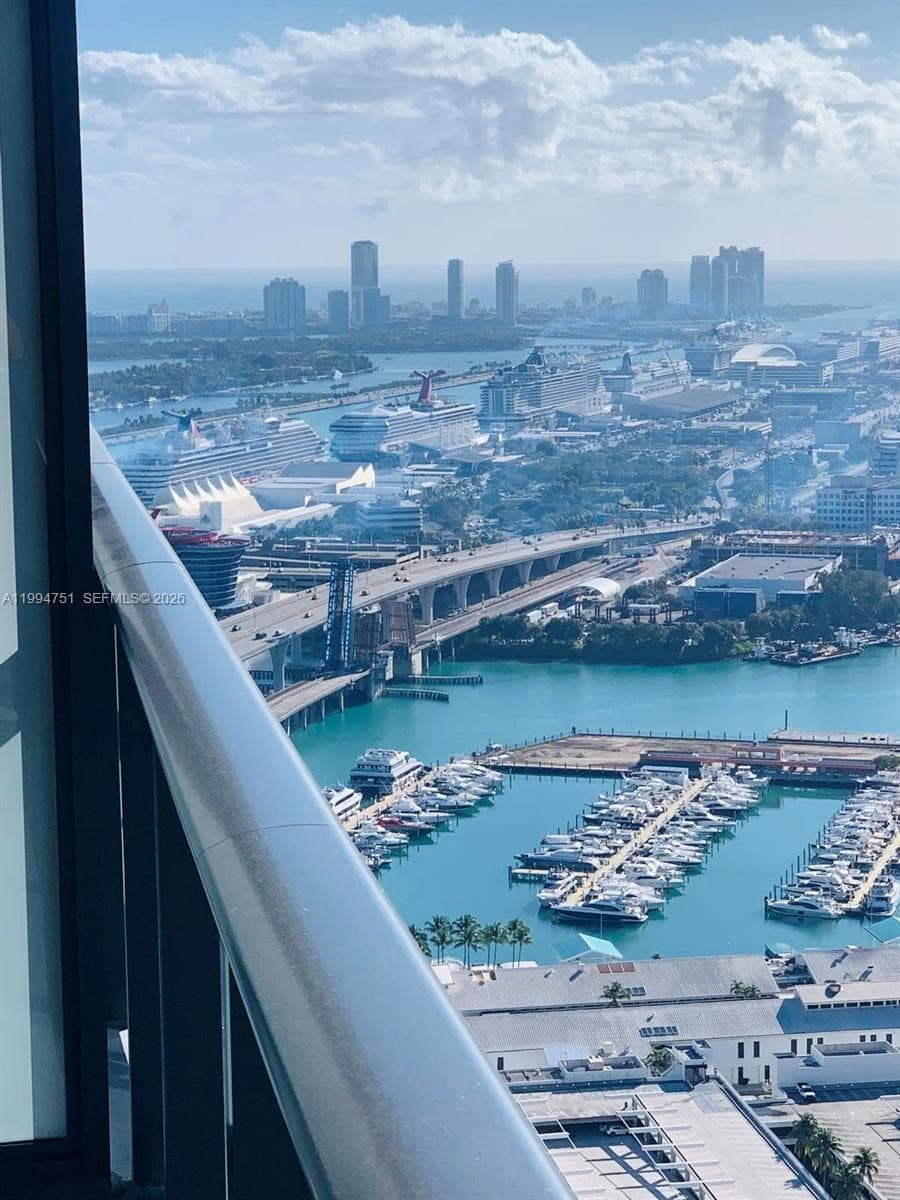 159 NE 6 # 4508, Miami FL 33132 — 6