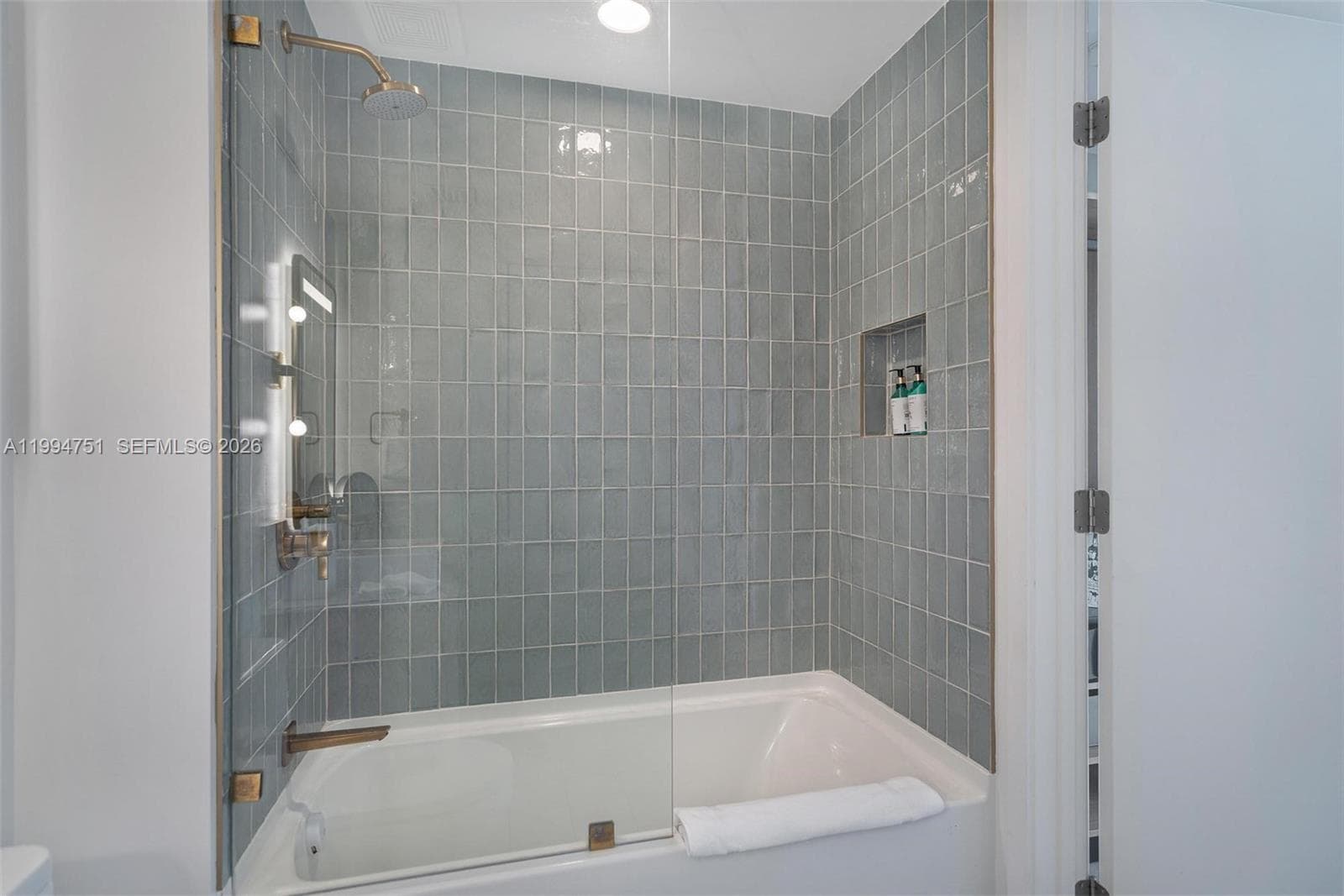 159 NE 6 # 4508, Miami FL 33132 — 24