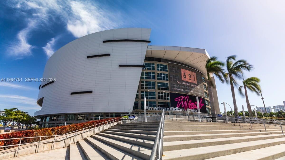 159 NE 6 # 4508, Miami FL 33132 — 44