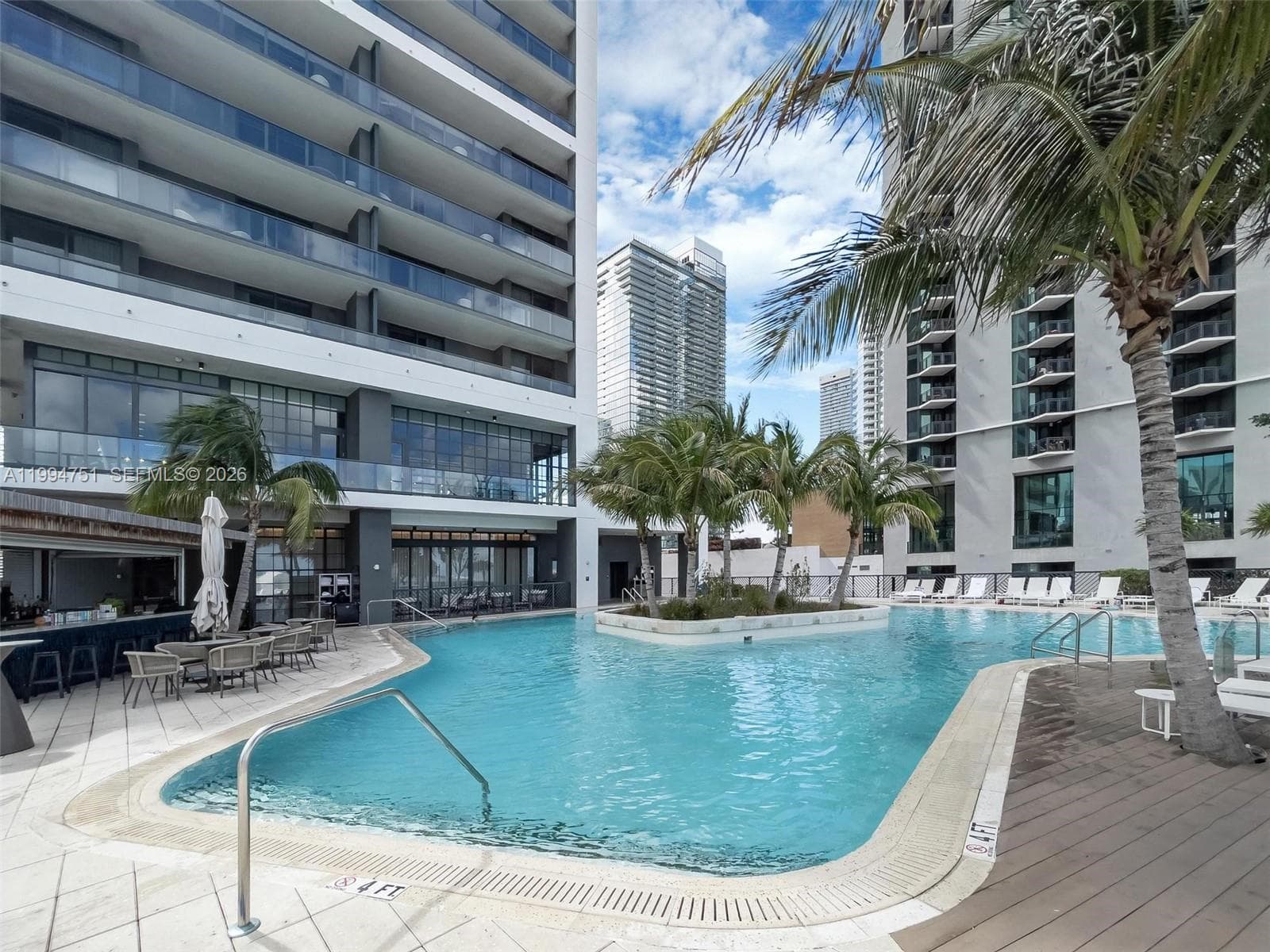 159 NE 6 # 4508, Miami FL 33132 — 40