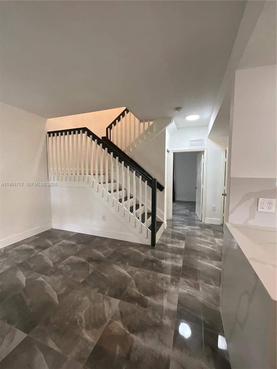 435 NW 19th Ln # 19, Miami FL 33136 — 10