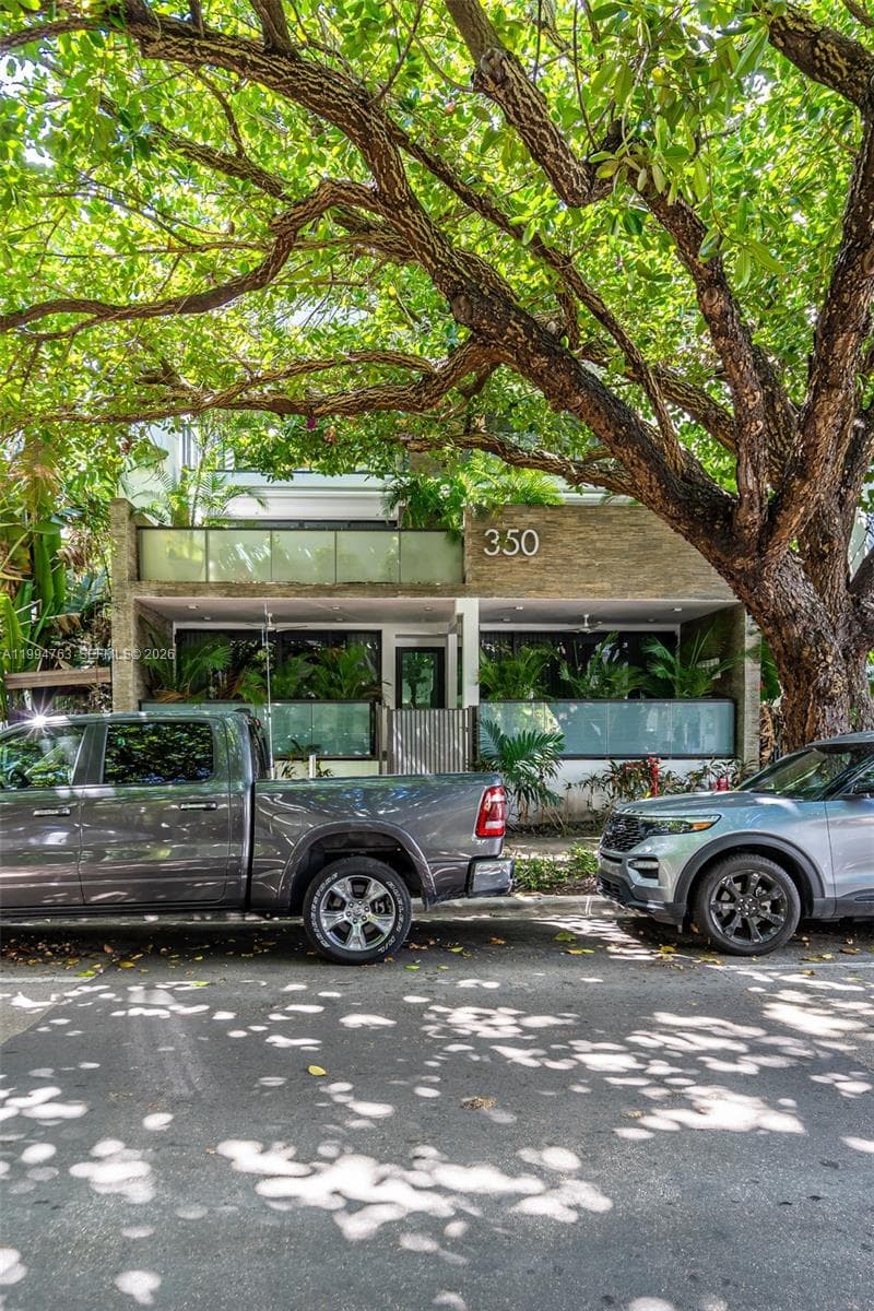 350 Meridian Ave # 202, Miami Beach FL 33139 — 38