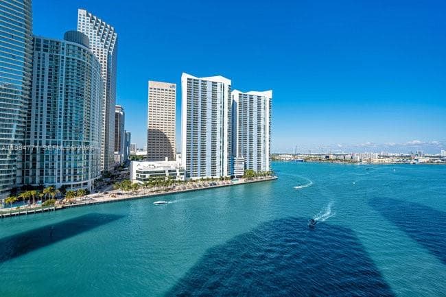 901 Brickell Key Blvd # 3102, Miami FL 33131 — 20