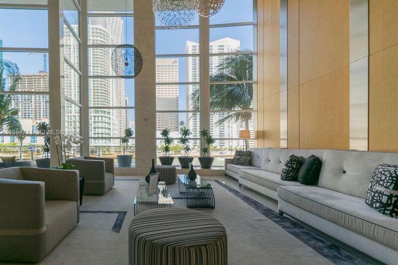 901 Brickell Key Blvd # 3102, Miami FL 33131 — 34