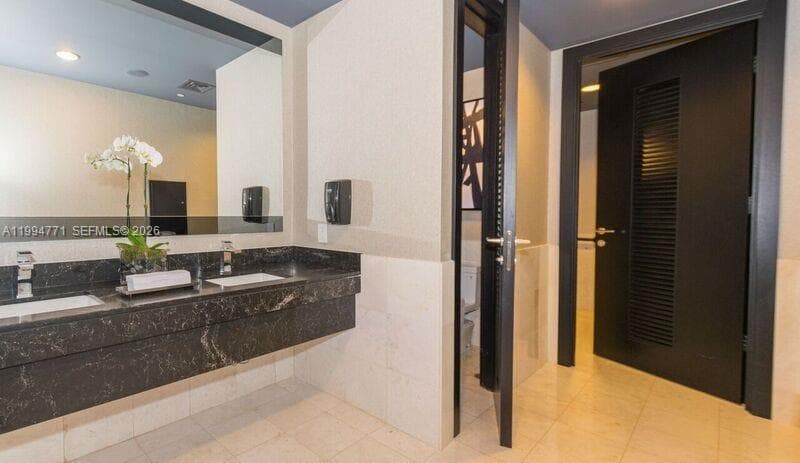 901 Brickell Key Blvd # 3102, Miami FL 33131 — 48