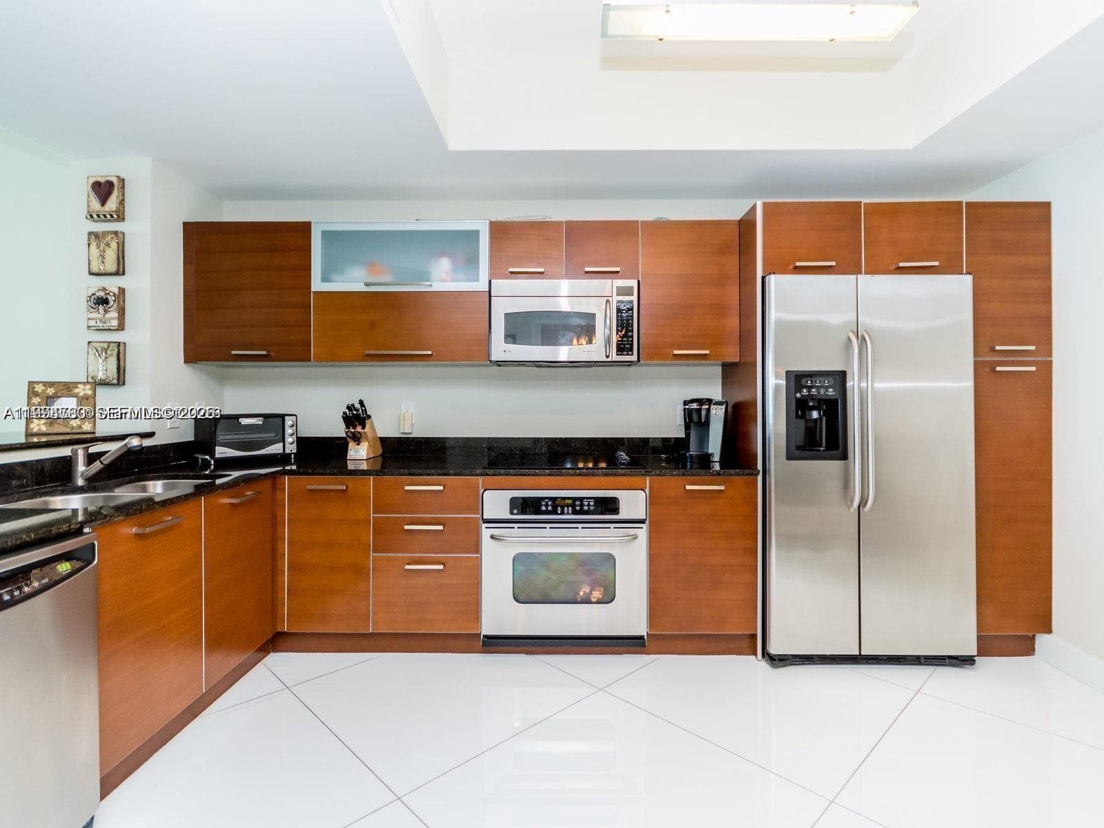 3330 NE 190th St # 1412, Aventura FL 33180 — 3