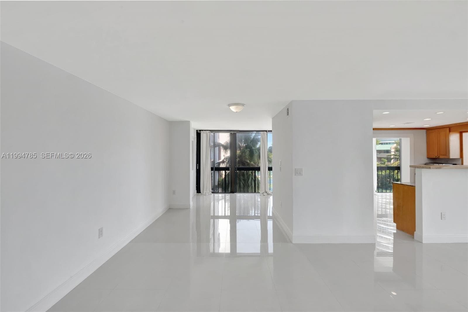 2333 Brickell Ave # 305, Miami FL 33129 — 9