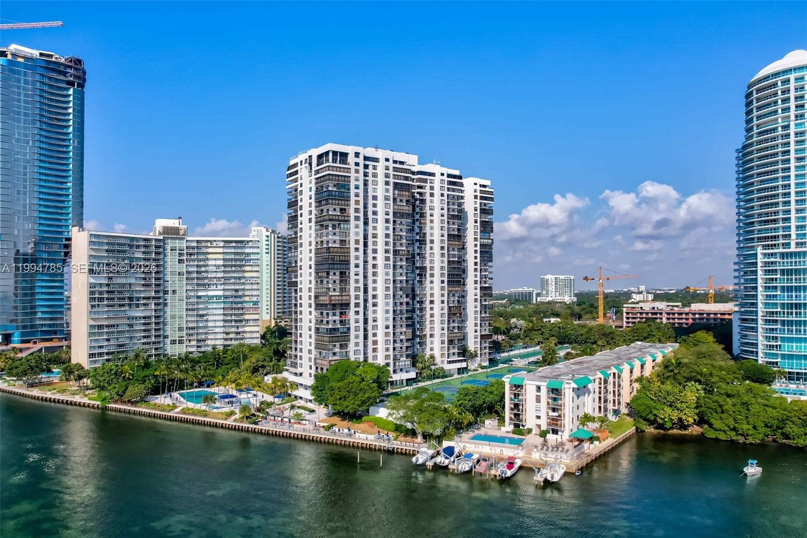 2333 Brickell Ave # 305, Miami FL 33129 — 59
