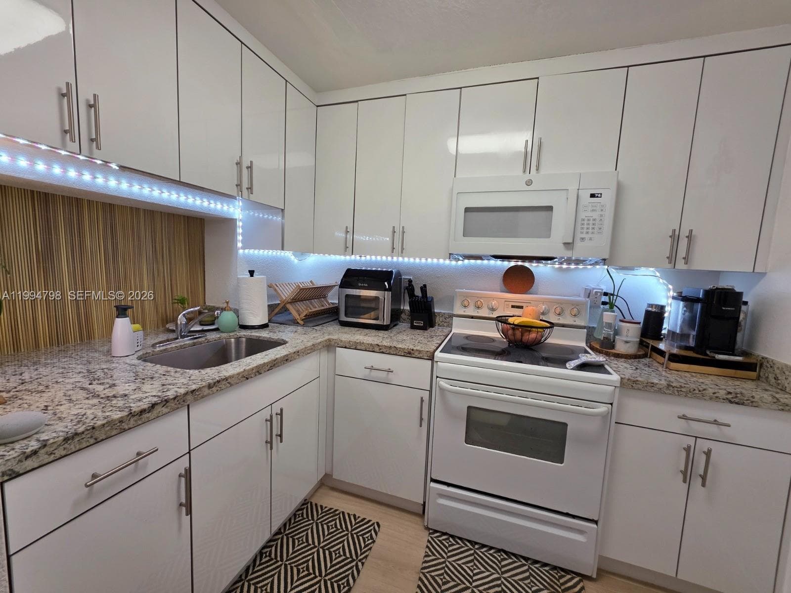 9360 Fontainebleau Blvd # 503, Miami FL 33172 — 7