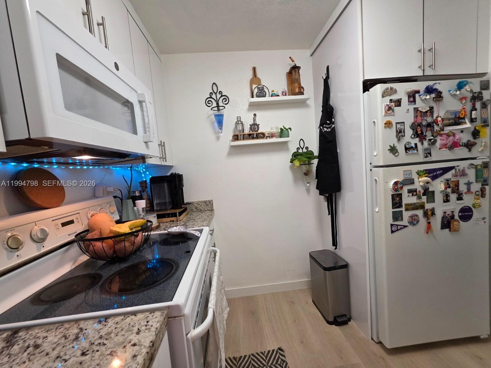 9360 Fontainebleau Blvd # 503, Miami FL 33172 — 9