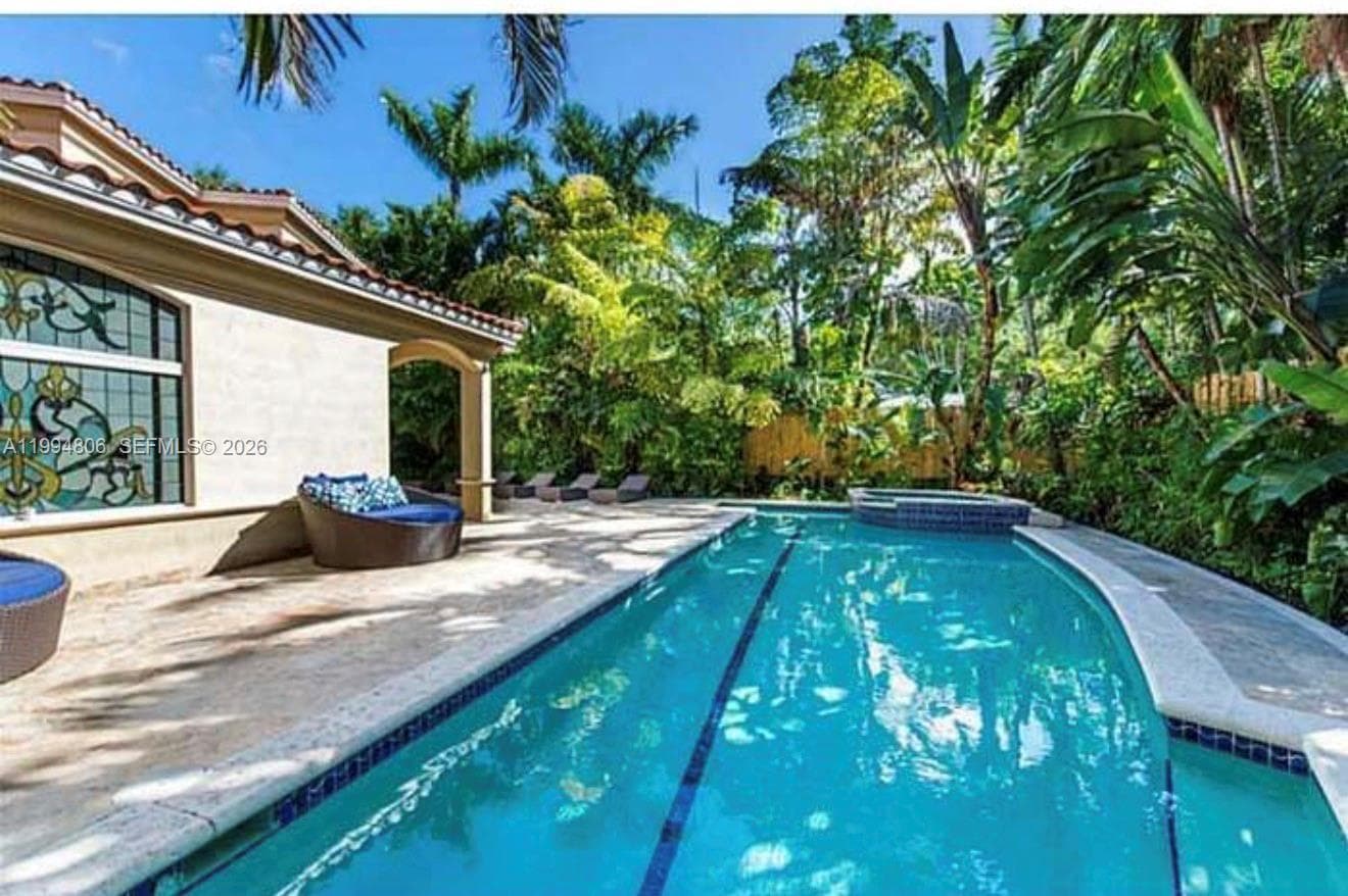 3630 Justison Rd, Miami FL 33133 — 8