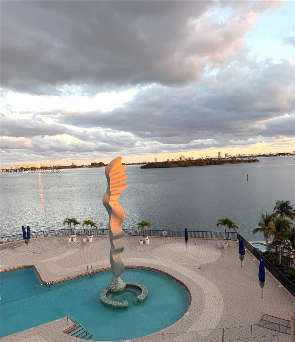 1800 NE 114th St # 605, North Miami FL 33181 — 29