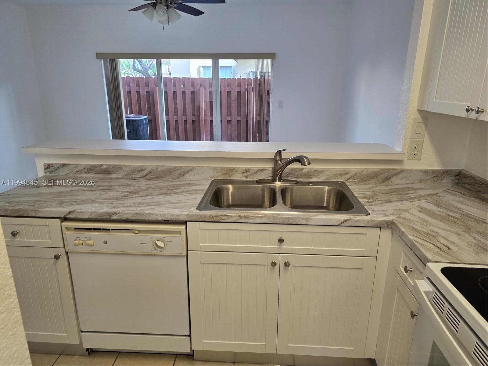 1575 NE 33rd Ave # 9, Homestead FL 33033 — 7