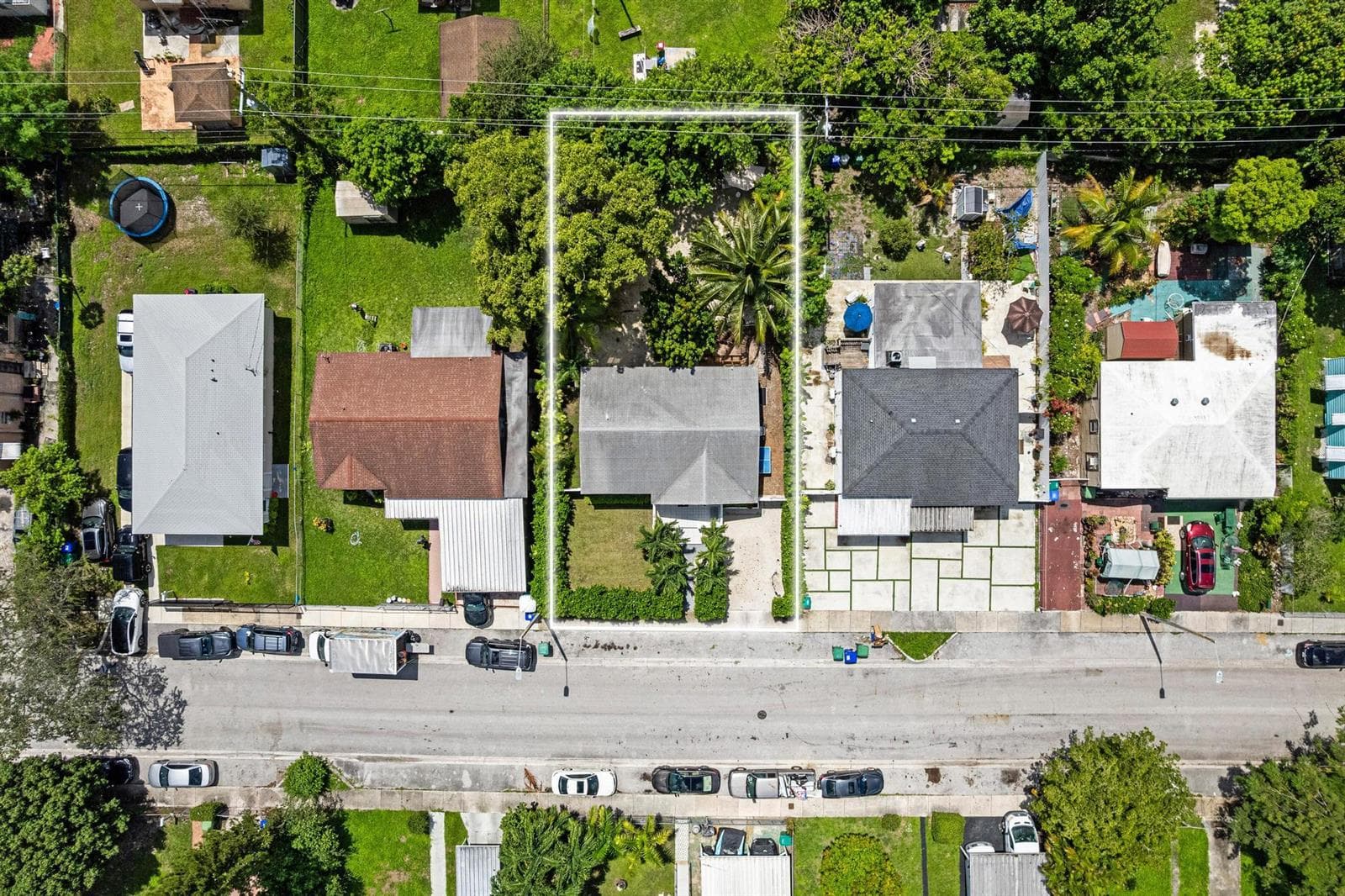 1044 NW 60th Street, Miami FL 33127 — 21