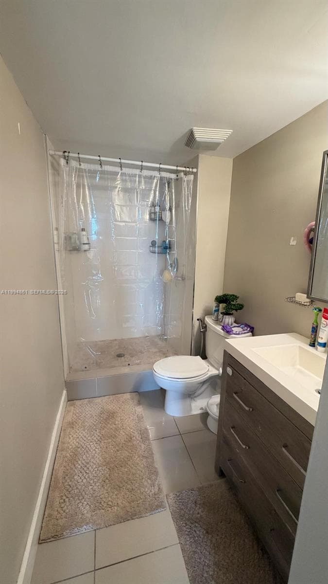 13499 Biscayne Blvd # 805, North Miami FL 33181 — 17