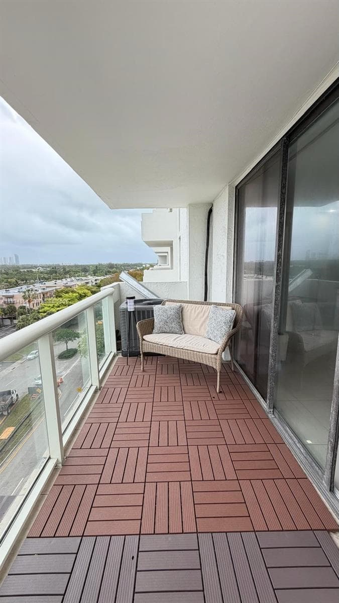 13499 Biscayne Blvd # 805, North Miami FL 33181 — 5