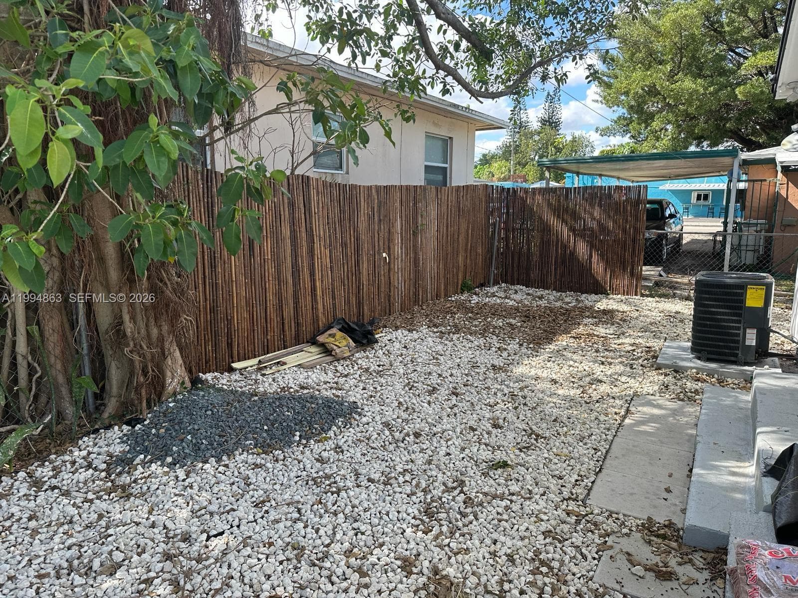 7460 NW 17th Ave, Miami FL 33147 — 16