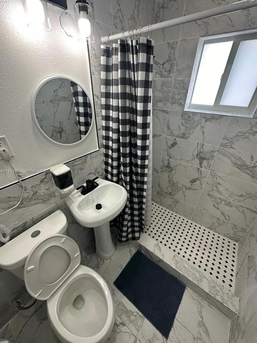 7460 NW 17th Ave, Miami FL 33147 — 9