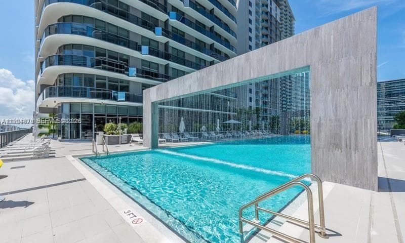 45 SW 9th St # 2004, Miami FL 33130 — 21