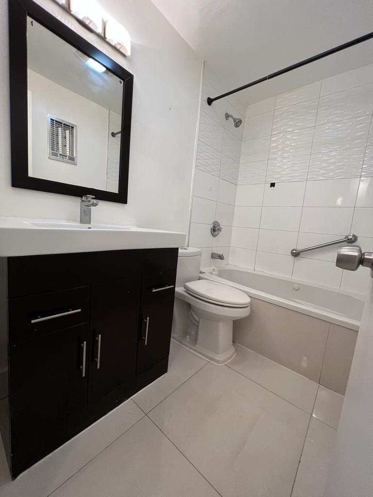 1560 NE 127th Street # 113, North Miami FL 33161 — 7