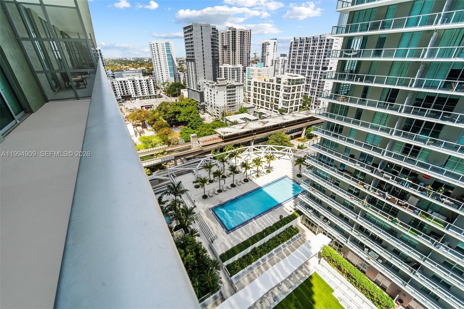 79 SW 12th St, Miami FL 33130 — 13
