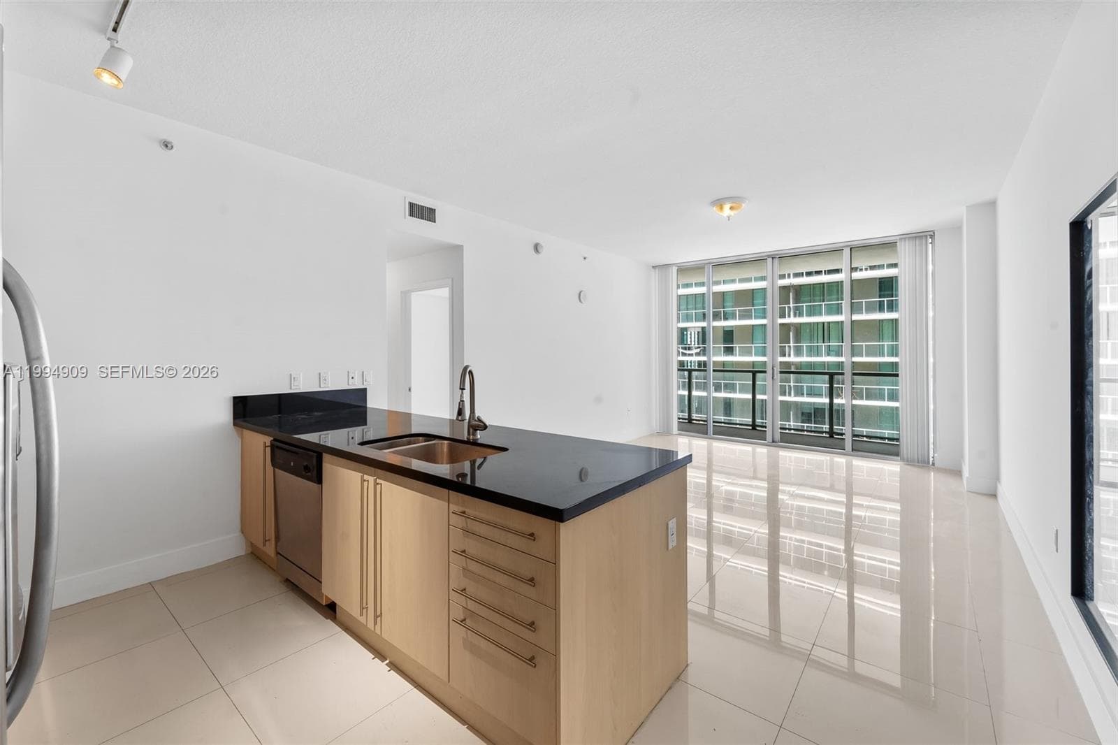 79 SW 12th St, Miami FL 33130 — 1