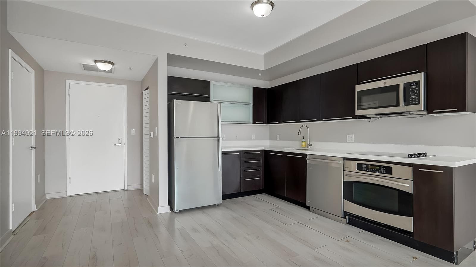 90 SW 3rd St # 3003, Miami FL 33130 — 17