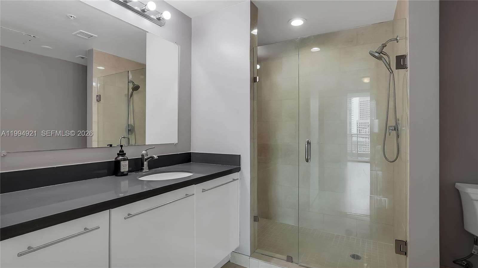 90 SW 3rd St # 3003, Miami FL 33130 — 36