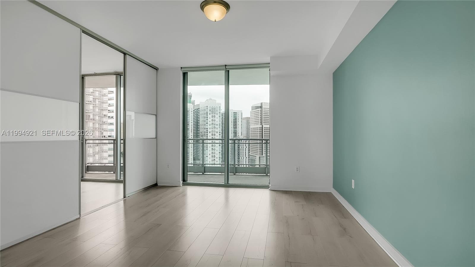 90 SW 3rd St # 3003, Miami FL 33130 — 32