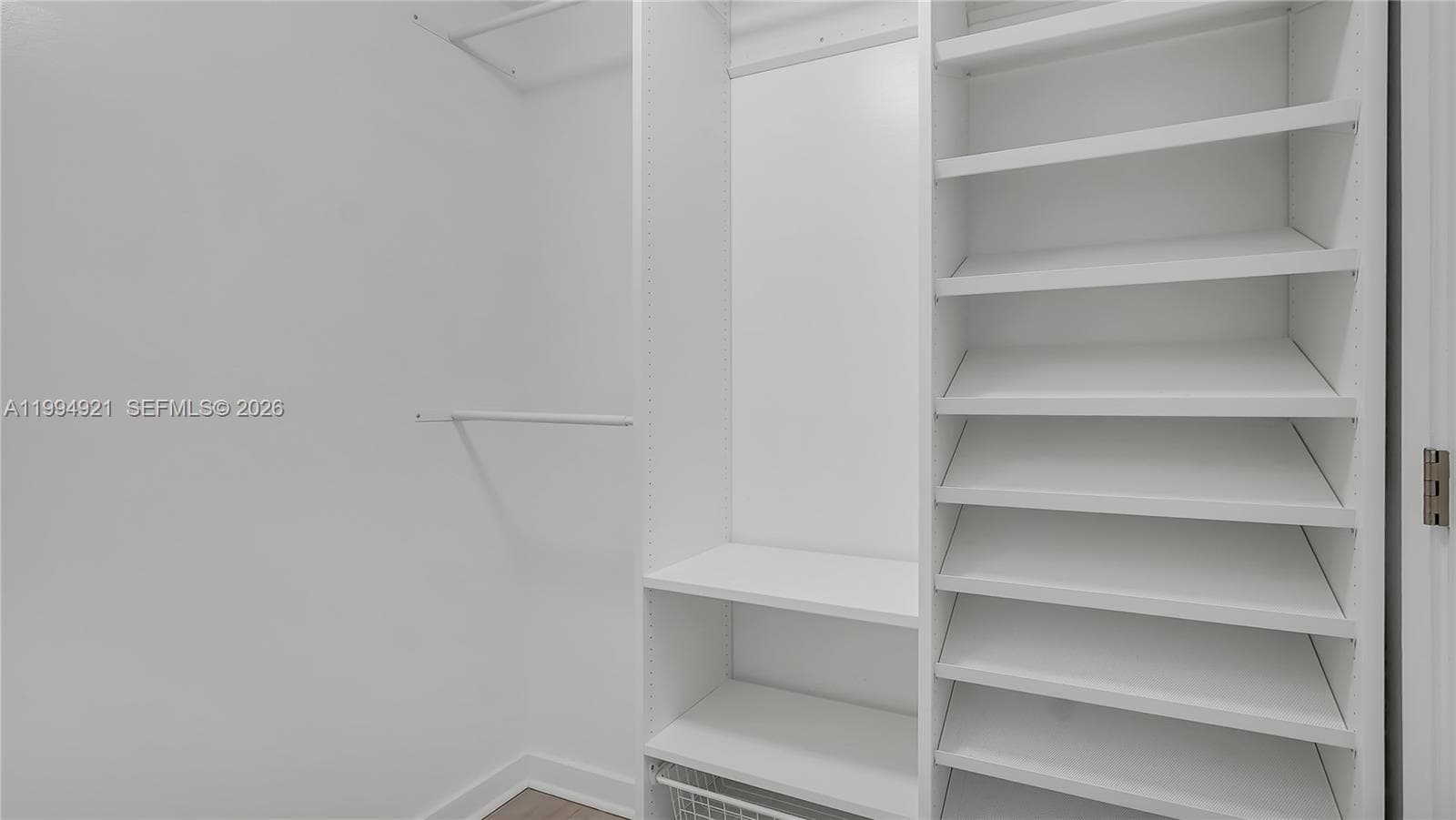 90 SW 3rd St # 3003, Miami FL 33130 — 34