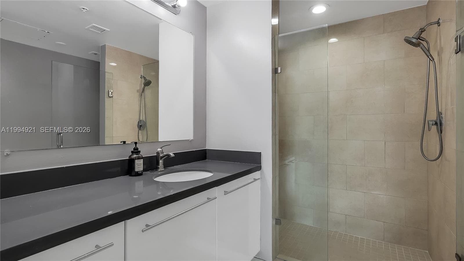 90 SW 3rd St # 3003, Miami FL 33130 — 38