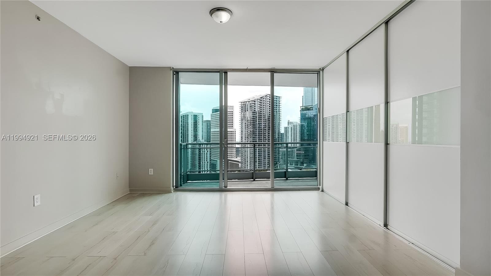 90 SW 3rd St # 3003, Miami FL 33130 — 15