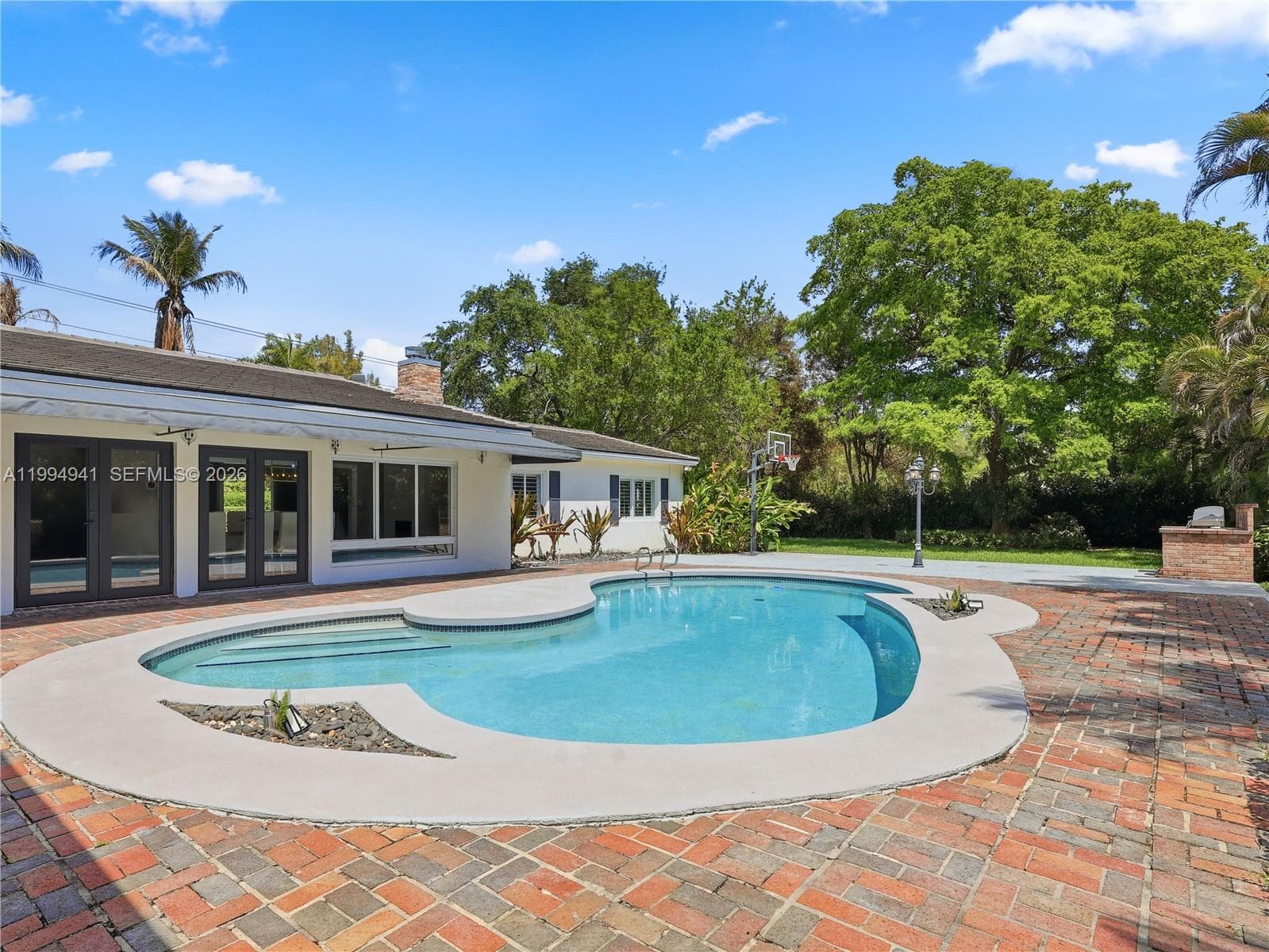8500 SW 70th St, Miami FL 33143 — 46