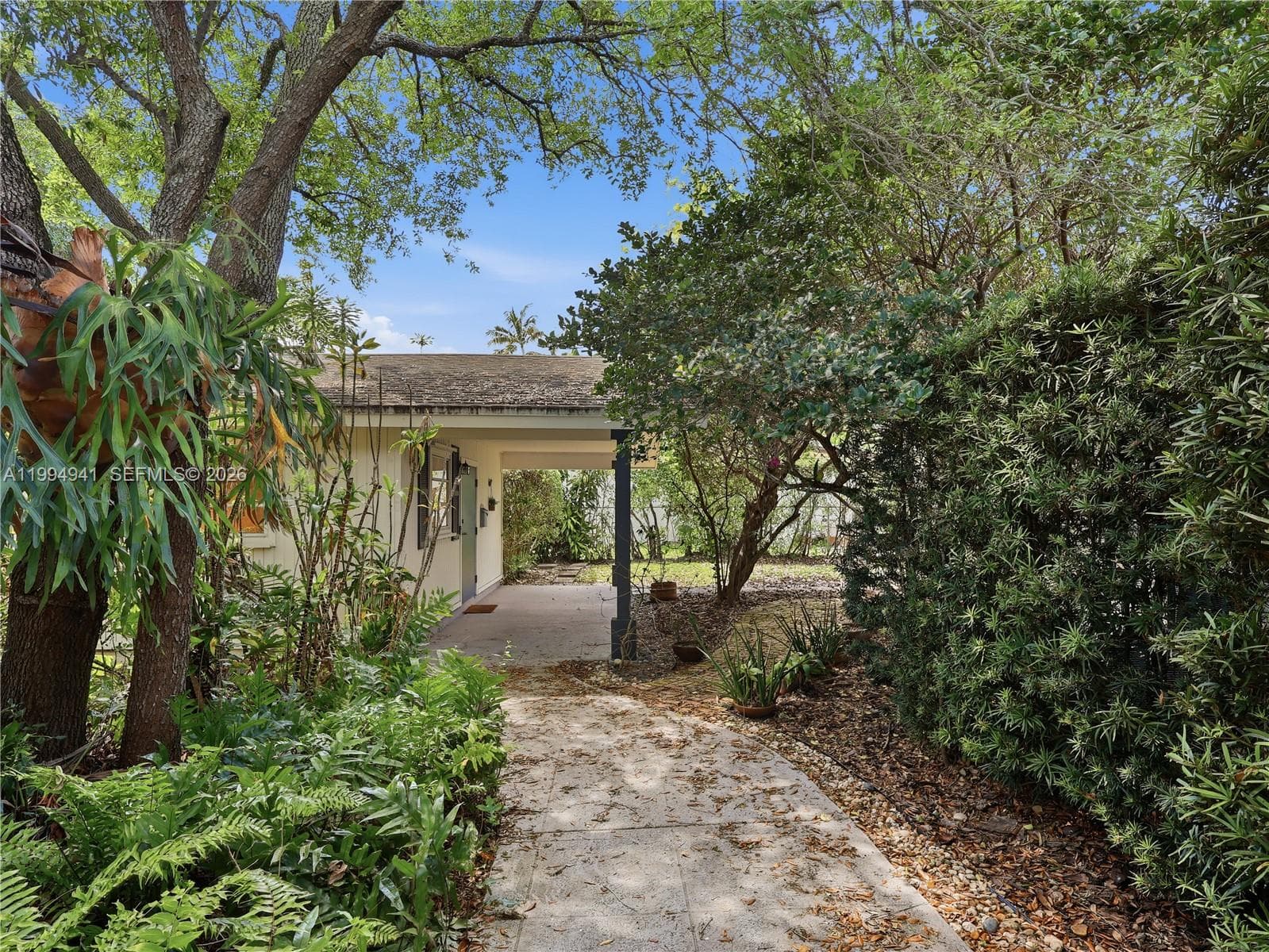 8500 SW 70th St, Miami FL 33143 — 54