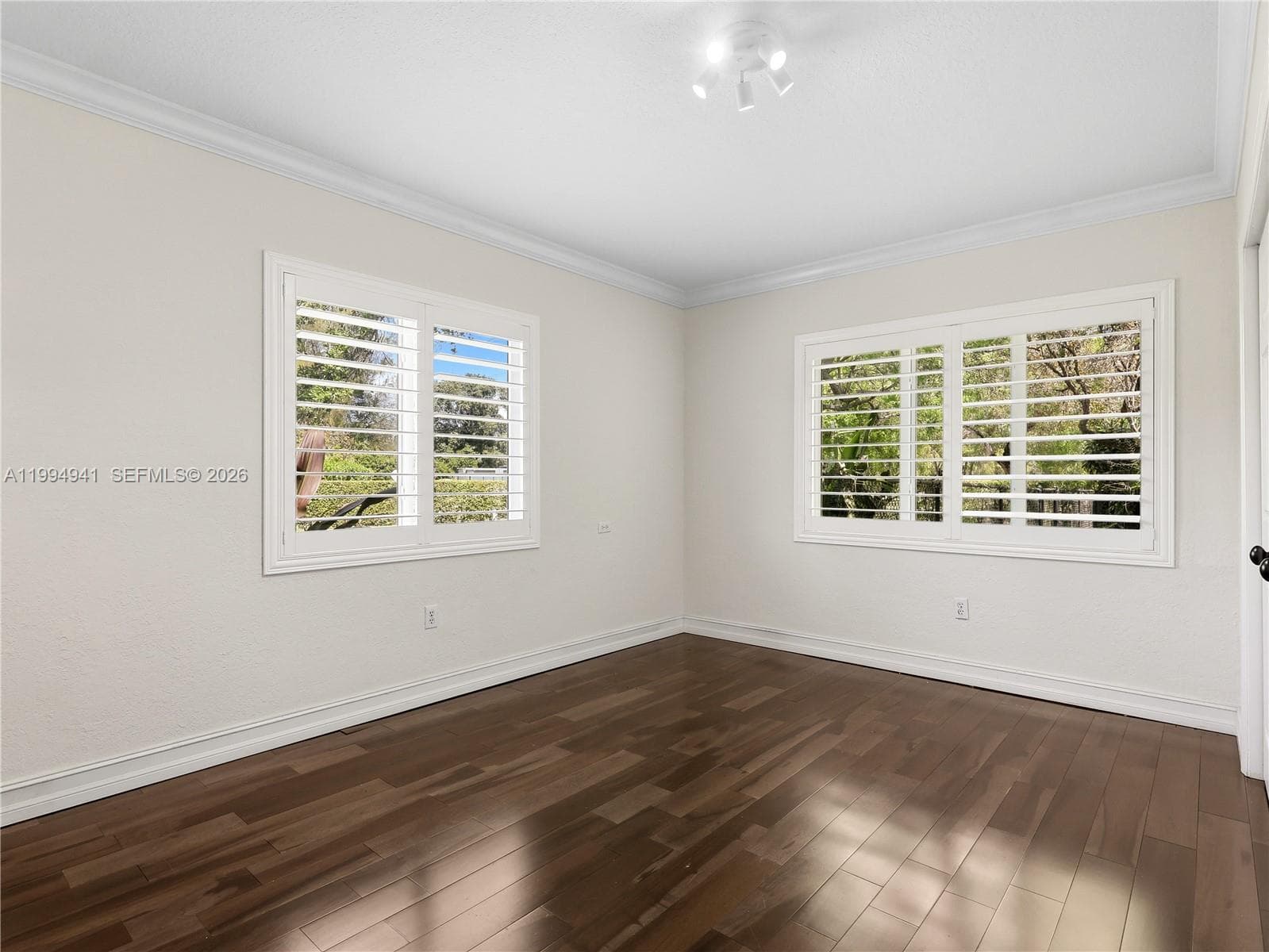 8500 SW 70th St, Miami FL 33143 — 37