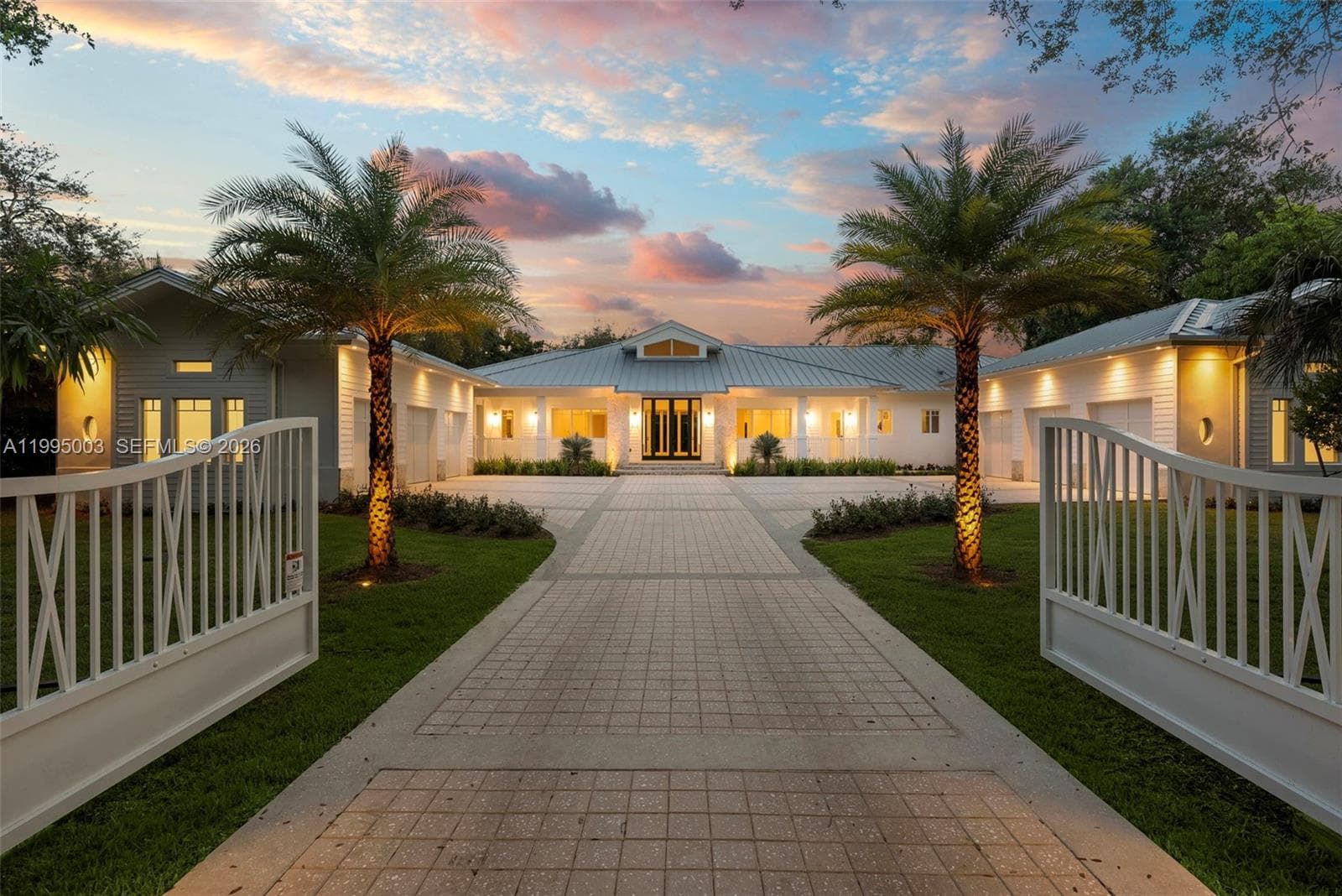7900 SW 118th St, Pinecrest FL 33156 — 1