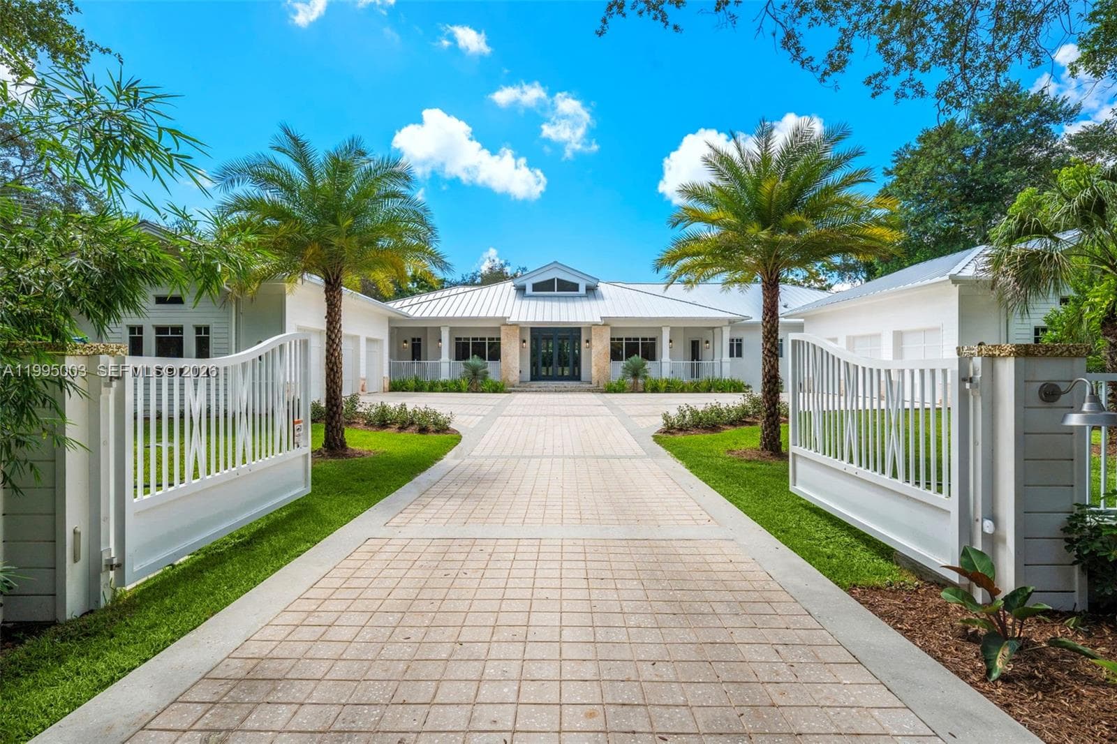 7900 SW 118th St, Pinecrest FL 33156 — 8